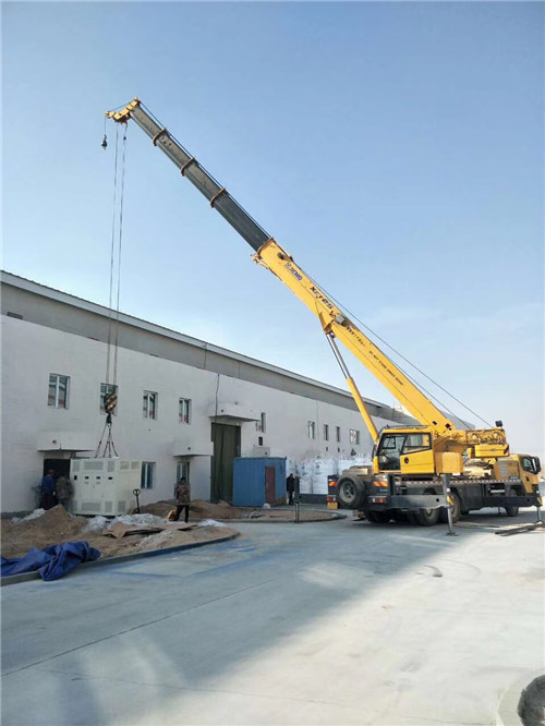 酒泉市“超载就喊停”—— 吊车的 “重量保镖” 技术